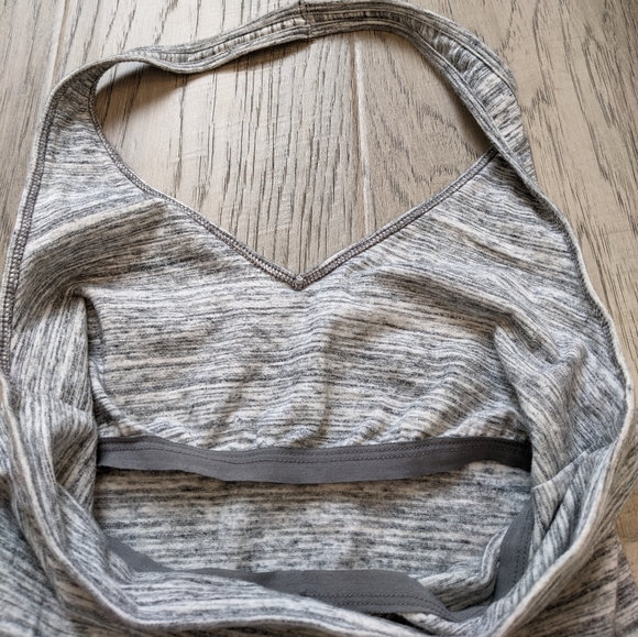 Hollister Heathered Grey Halter Top - Picture 6 of 6
